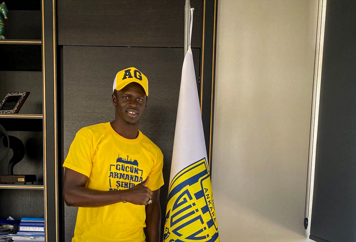 MKE Ankaragücü, Senegalli orta saha oyuncusu Lamine Diack'ı transfer etti