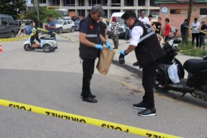 ORDU (AA) – Ordu'nun Ünye ilçesinde seyir halindeki otomobilden açılan