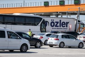 YALOVA (AA) – Osmangazi Köprüsü geçişlerinde Kurban Bayramı tatilinin ardından