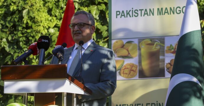 Pakistan'ın Ankara Büyükelçiliği'nde Mango Festivali