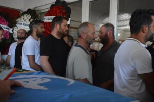 SAKARYA (AA) – Sakarya'nın Karasu ilçesinde iki otomobil ve traktörün