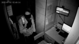 SAKARYA (AA) – Sakarya'nın Hendek ilçesinde hamburger restoranından para ve