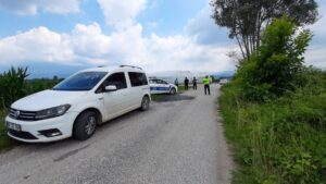 SAKARYA (AA) – Akyazı ilçesinde tarlada silahlı saldırıya uğrayan kişi