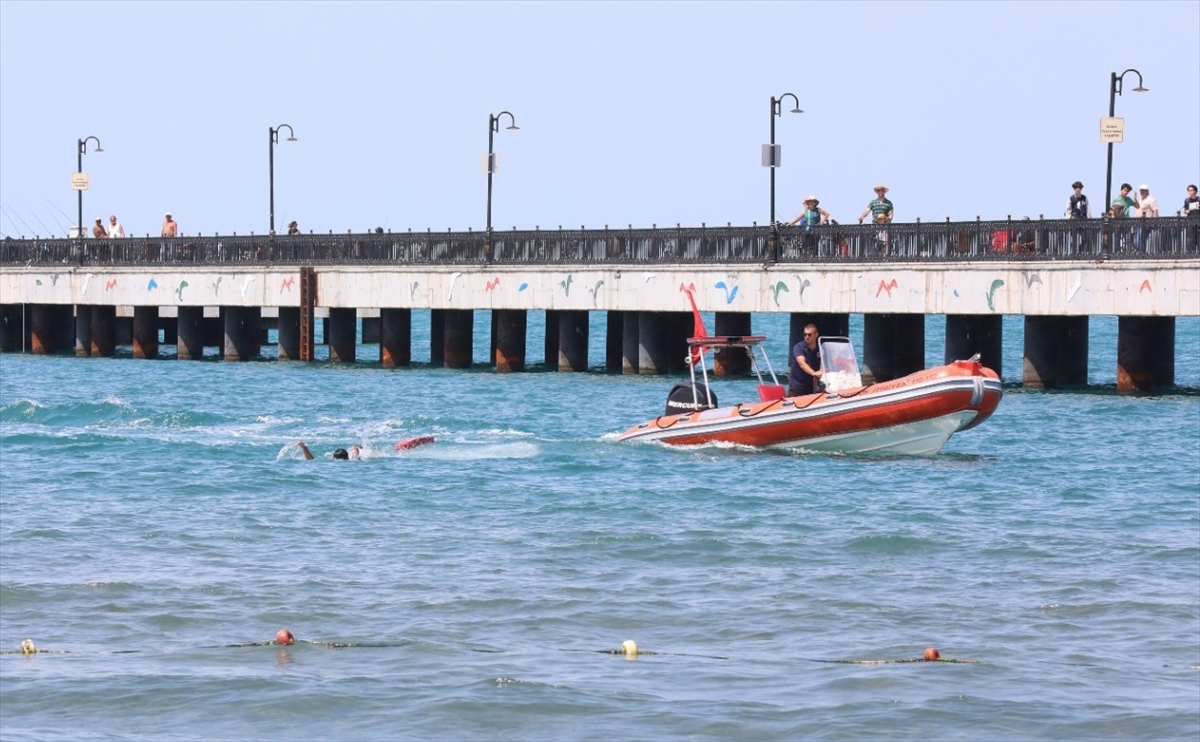 Samsun'da cankurtaranlar bu yaz 32 kişiyi boğulmaktan kurtardı