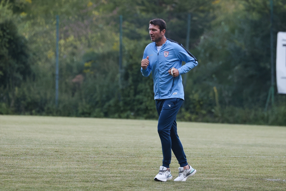 Samsunspor Teknik Direktörü Bayram Bektaş, yeni sezon hazırlıklarını değerlendirdi: