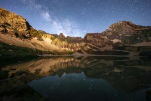 HAKKARİ (AA) – Hakkari'nin Yüksekova ilçesindeki İkiyaka Dağlarındaki Sat Buzul