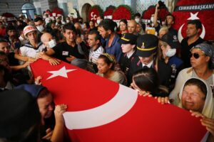 - Törene Tarım ve Orman Bakan Yardımcısı Ebubekir Gizligider de