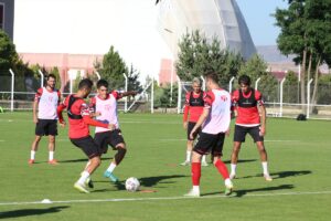 SİVAS (AA) – Demir Grup Sivasspor Teknik Direktörü Rıza Çalımbay,