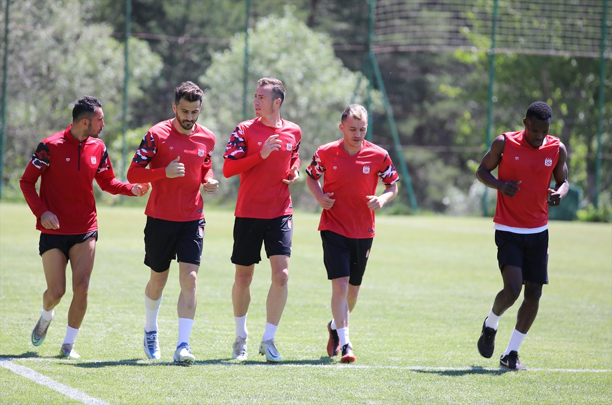 Sivasspor'da yeni sezon hazırlıkları devam ediyor