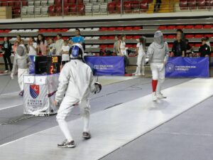 SİVAS (AA) – Türkiye Eskrim Federasyonu (TEF) tarafından Sivas'ta düzenlenen
