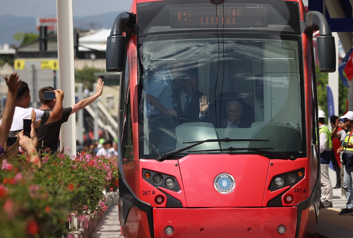 AK Parti Genel Başkanvekili Yıldırım Bursa'da T2 Tramvay Hattı'nın açılışında konuştu:
