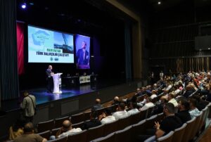 İSTANBUL (AA) – Tarım ve Orman Bakanı Vahit Kirişci, balıkçılara