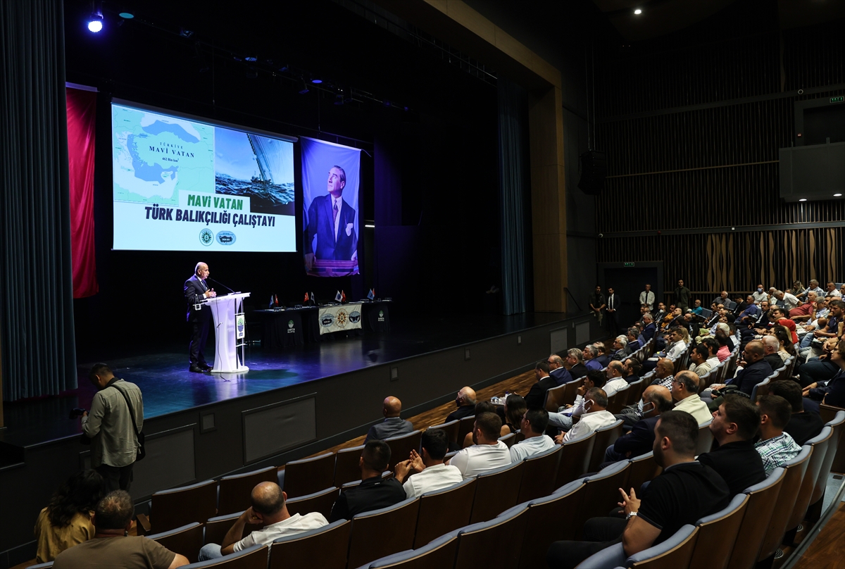 Tarım ve Orman Bakanı Kirişci “Mavi Vatan-Türk Balıkçılığı Çalıştayı”nda konuştu: