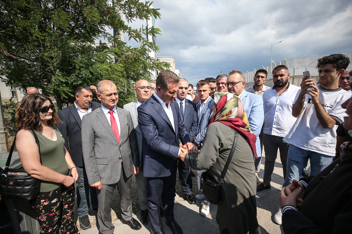 TDP Genel Başkanı Sarıgül, Bursa'da cezaevi önünden af çağrısını yineledi