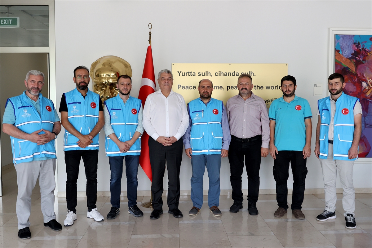 TDV'den Türkiye'nin Abuja Büyükelçisi Hidayet Bayraktar'a ziyaret