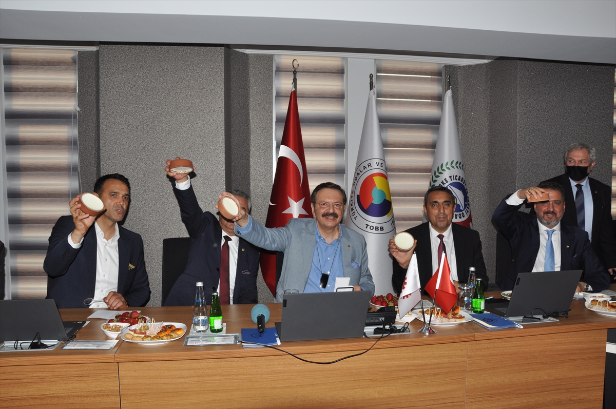 TOBB Başkanı Hisarcıklıoğlu, asgari ücrete yapılan artışı değerlendirdi: