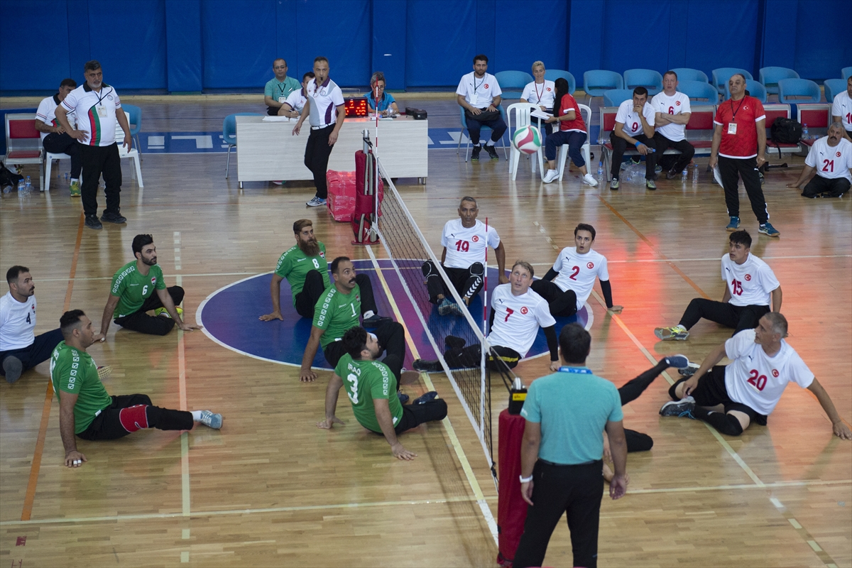 Tunceli'de “Oturarak Voleybol Uluslararası 1. Munzur Turnuvası” başladı