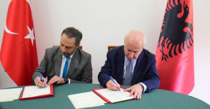 Türkiye ile Arnavutluk, kütüphaneler alanında anlaşma imzaladı