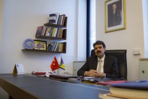 SARAYBOSNA (AA) – Balkan ülkelerinde ilkokul eğitimini tamamlayan öğrencilere, eğitimlerine