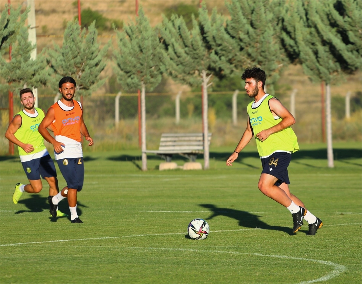 Yeni Malatyaspor, yeni sezon hazırlıklarını sürdürüyor