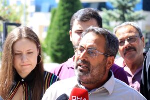 KONYA (AA) – Konya'da sevgilisini darbettiğini düşündüğü kişiyi engellemek isterken