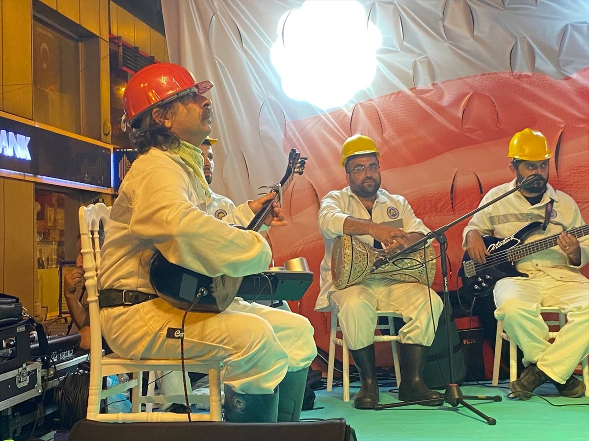 Zonguldak'ta madencilerden “15 Temmuz Demokrasi ve Milli Birlik Günü”ne özel konser