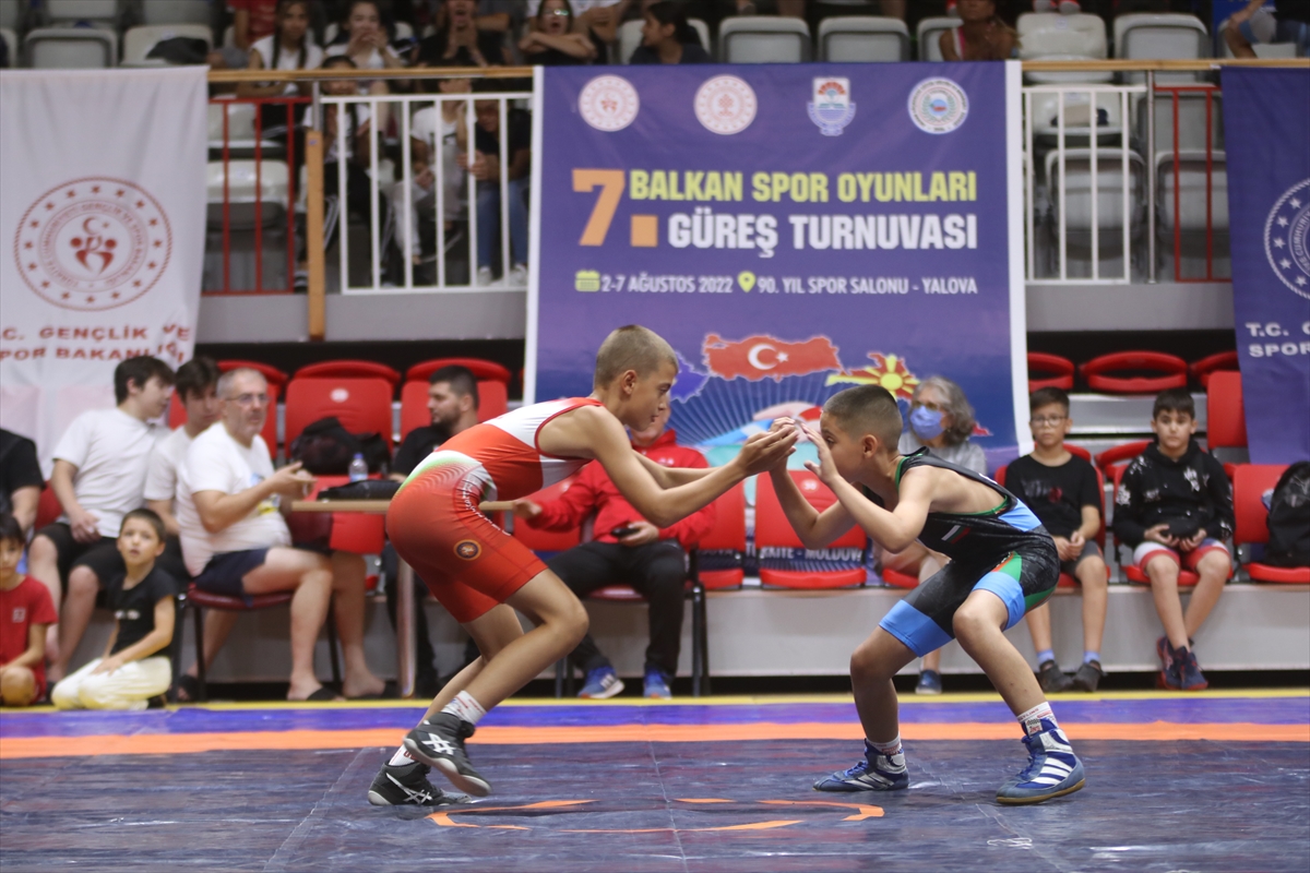 7. Balkan Spor Oyunları Güreş Turnuvası Yalova'da başladı