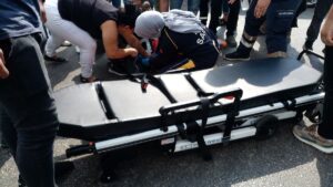 - Yaralıya ilk müdahaleyi yoldan geçen doktor yaptı 