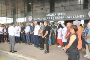 ADANA (AA) – Adana'da skuter kazası geçirdikten sonra fenalaşınca hastaneye