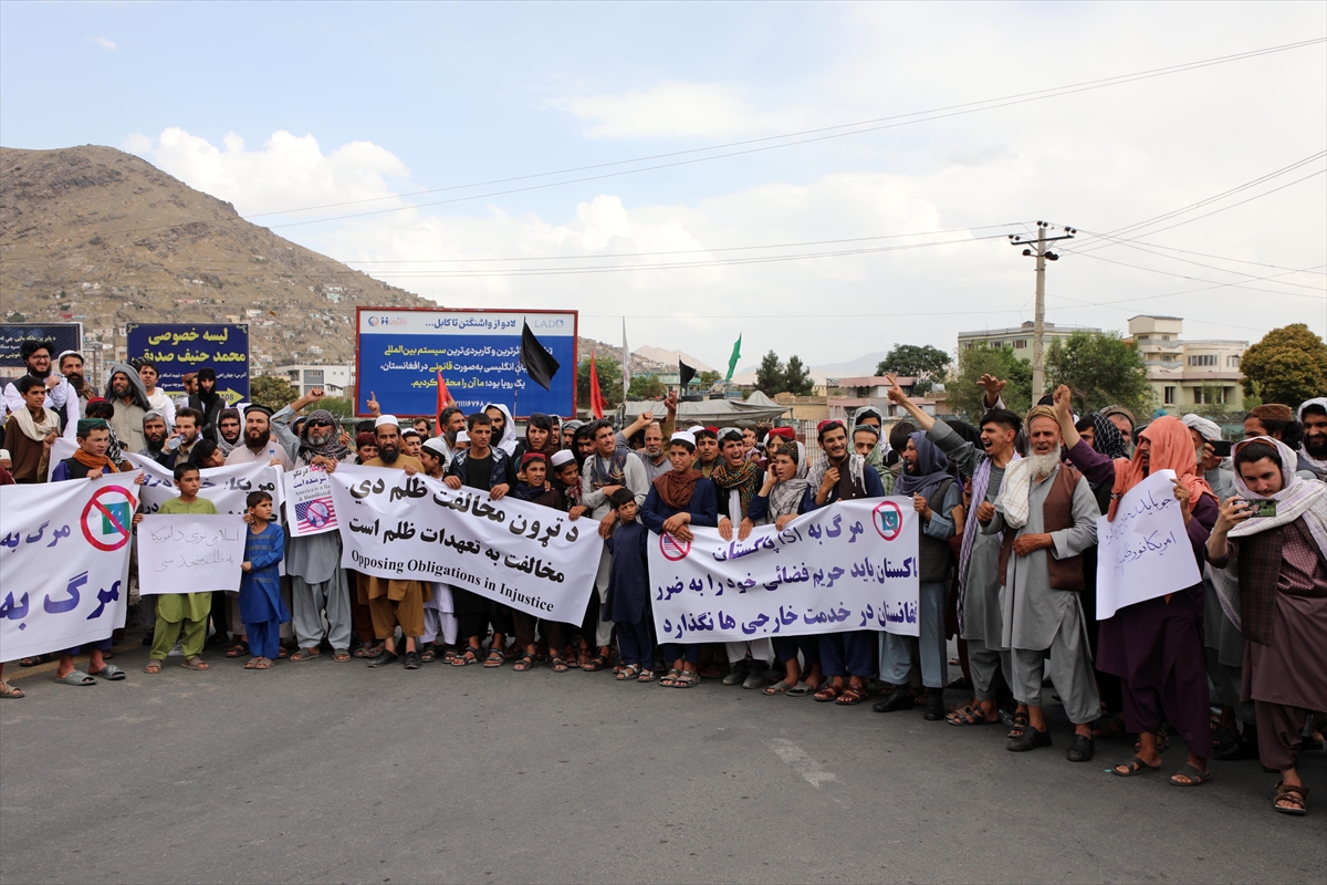 Afganistan'da bazı gruplar, ez-Zevahiri'nin öldürüldüğü saldırıyı protesto etti