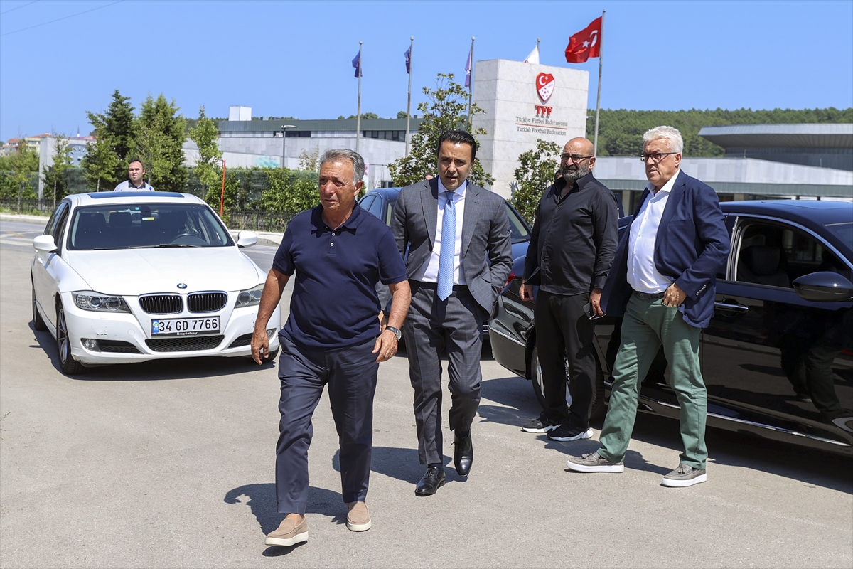 Ahmet Nur Çebi'den TFF'ye hakem ziyareti
