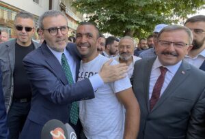 - "Dünyayı bekleyen büyük bir gıda krizi, tahıl krizi varken,