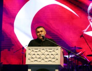 ANTALYA (AA) – Antalya'nın Alanya ilçesinde 30 Ağustos Zafer Bayramı'nda