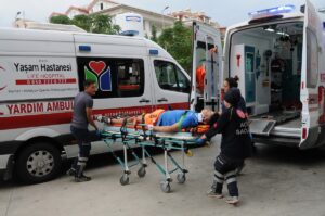 ANTALYA (AA) – Antalya'nın Alanya ilçesinde safari turu yapan cipin