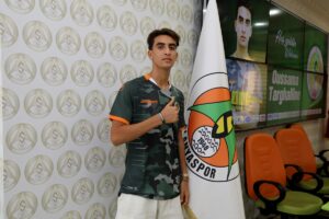 ANTALYA (AA) – Süper Lig ekiplerinden Alanyaspor, Fransa'nın Olimpik Marsilya