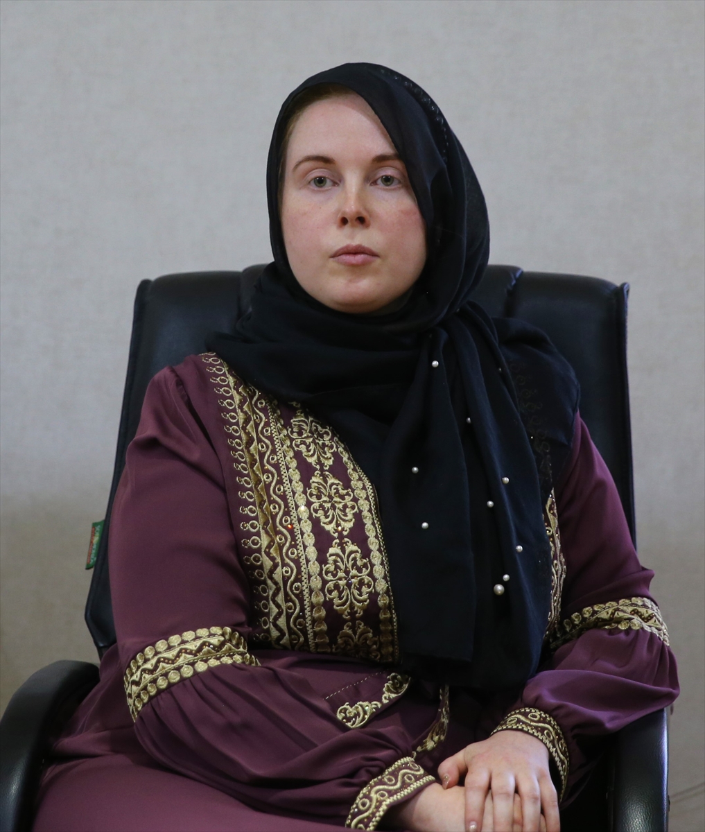Almanyalı Anna Hommel Mardin'de Müslüman oldu