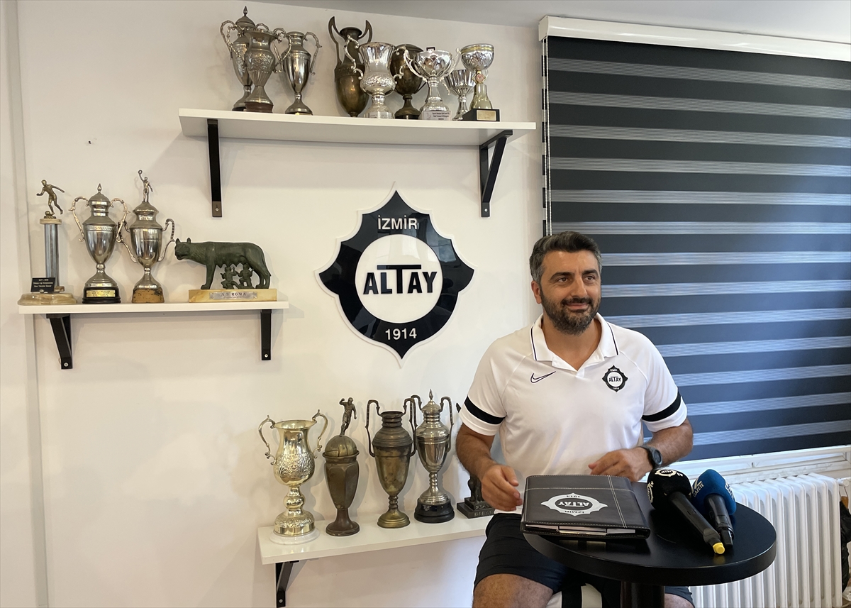 Altay'da 2019'da futbolu bırakan Murat Uluç'a yeniden lisans çıkarıldı