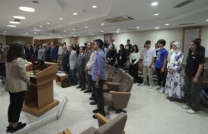 - "Tarihin tekerrür etmemesinin en önemli yolu, programdaki gibi nitelikli