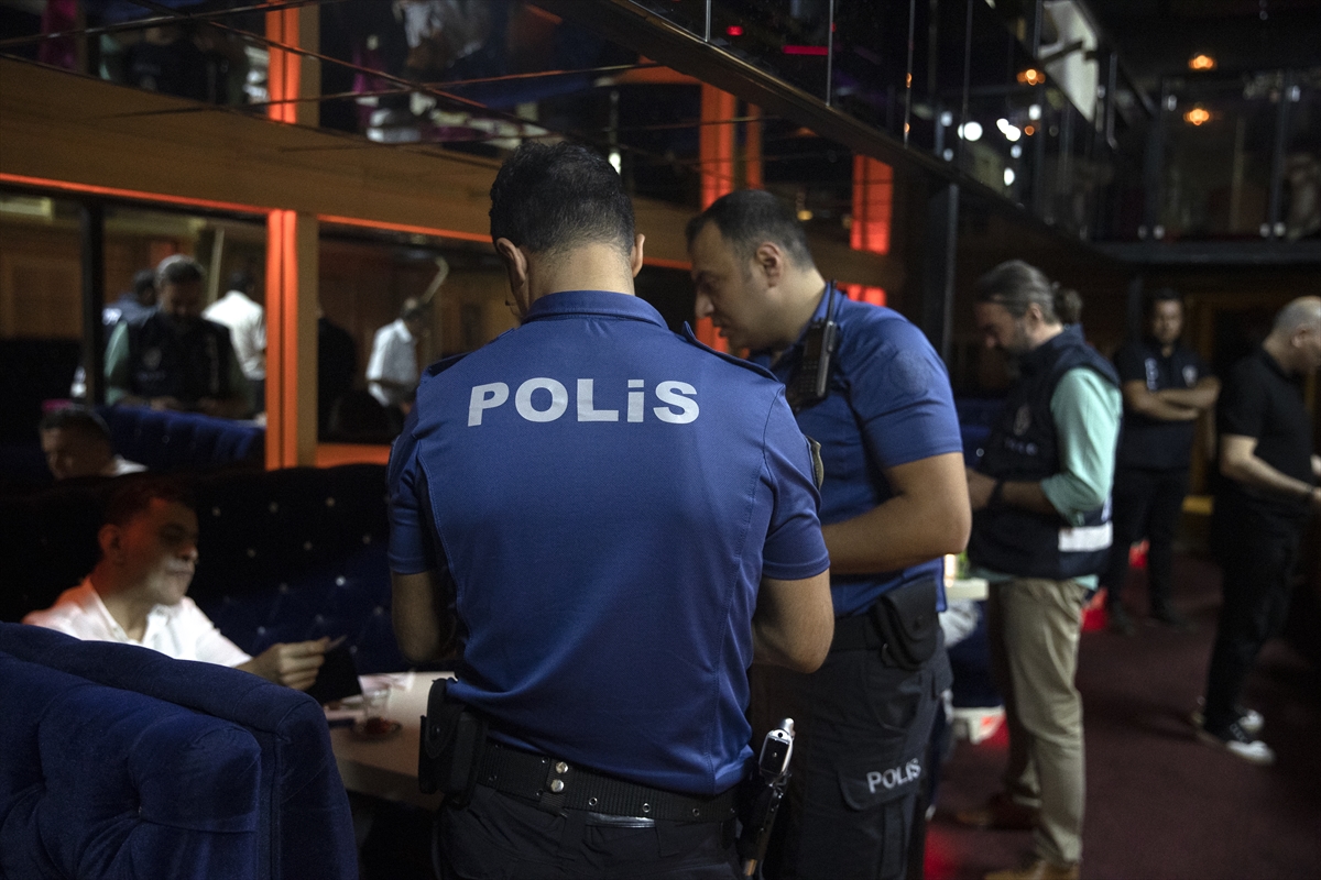Ankara'da 500 polisin katılımıyla asayiş uygulaması yapıldı