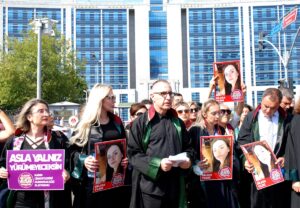 - Mahkeme heyeti, tutukluluk halinin devamına karar verdiği sanığın savunmasının