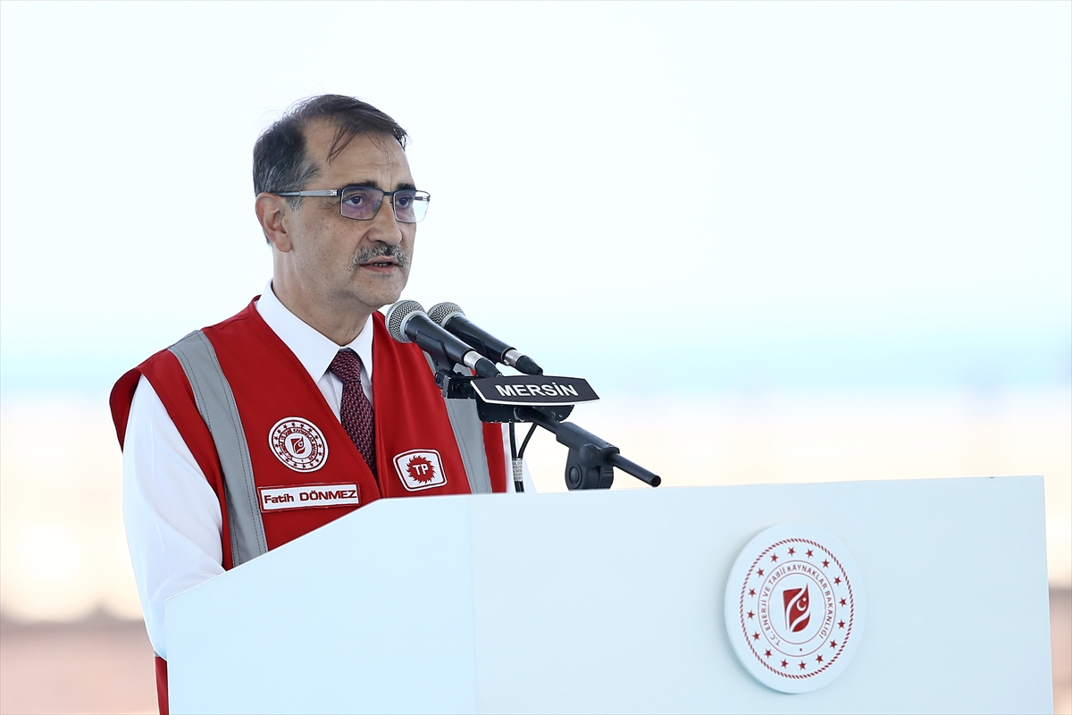 Bakan Dönmez, Abdülhamid Han sondaj gemisini ilk görev yerine uğurlama töreninde konuştu: