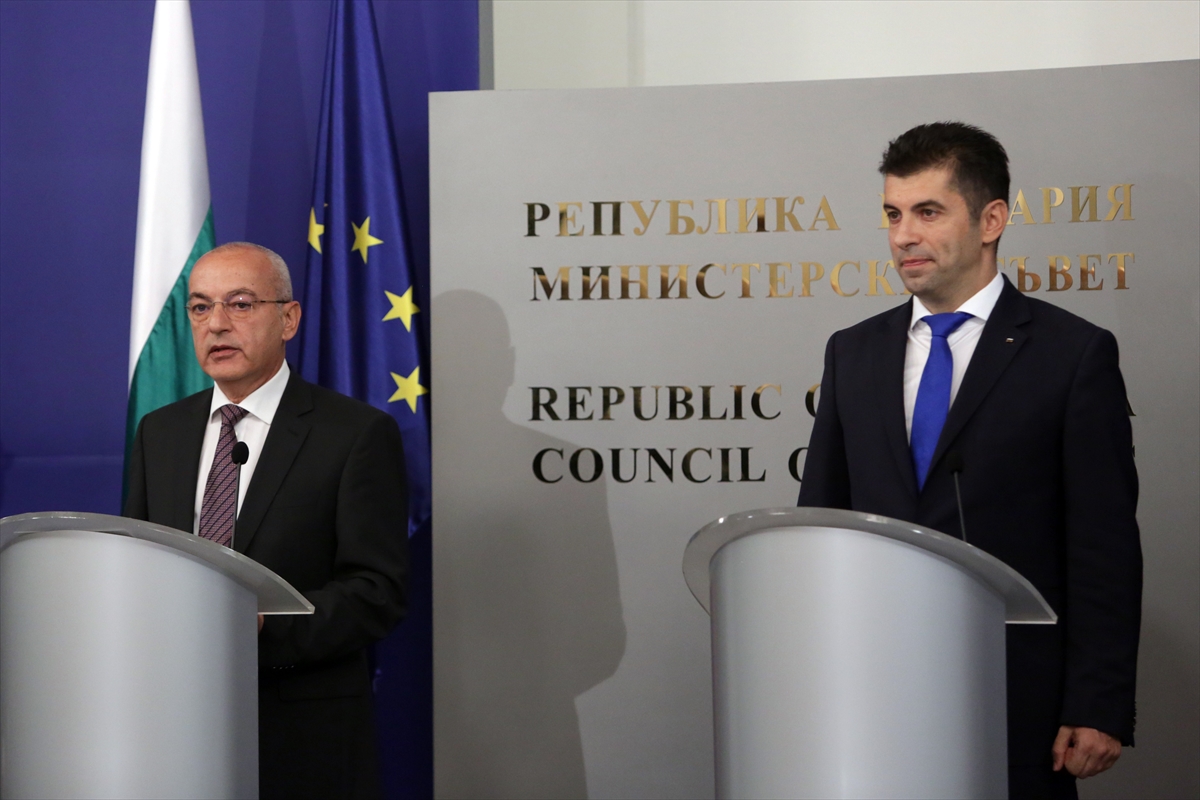 Bulgaristan’da geçici hükümet göreve başladı