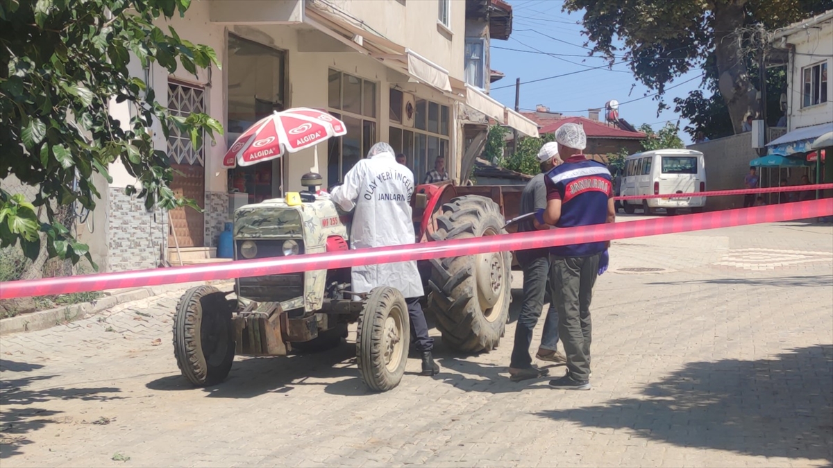 Bursa'da dedesinin kullandığı traktörün altında kalan 7 yaşındaki çocuk öldü