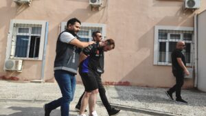 BURSA (AA) – Bursa'nın Gemlik ilçesinde bir araçta uyuşturucu ele