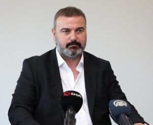 - "Şampiyonluk yolunda elimizden geleni yapıyoruz. Bunu başaracağımıza da inanıyorum.