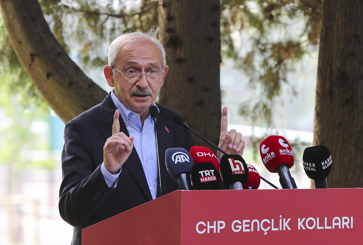 CHP Genel Başkanı Kılıçdaroğlu, partisinin Gençlik Kolları İl Başkanları Toplantısı'nda konuştu: