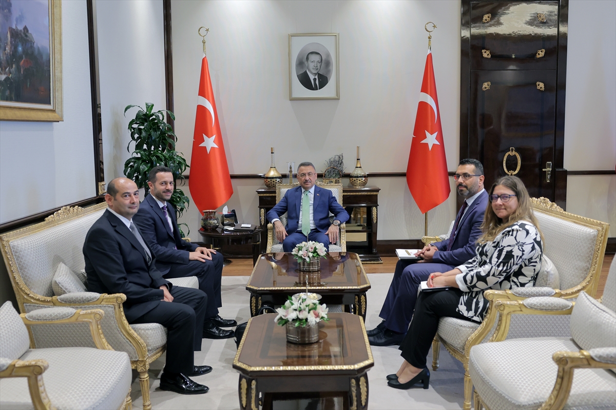 Cumhurbaşkanı Yardımcısı Oktay, TÜİK Başkanı Çetinkaya'yı kabul etti