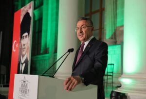 İSTANBUL (AA) – Cumhurbaşkanı Yardımcısı Fuat Oktay, "Kirli bir provokasyonla