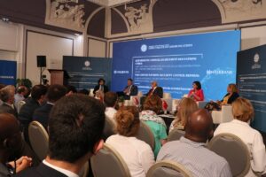 - Panelde, Birleşmiş Milletlerin mevcut uluslararası sistemdeki etkisi sorgulanırken, BM