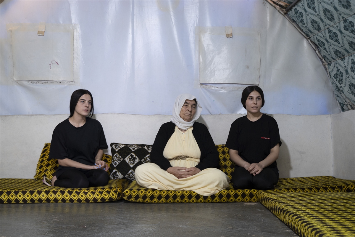 DEAŞ'ın Sincar'a saldırısında kaçırdığı Ezidi genç kızlar, yaşadıkları acı dolu günleri unutamıyor